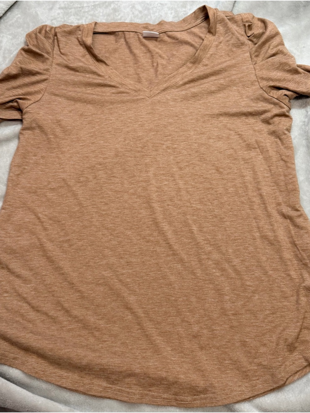 Women's V-Neck Short Sleeve Top in Light Brown